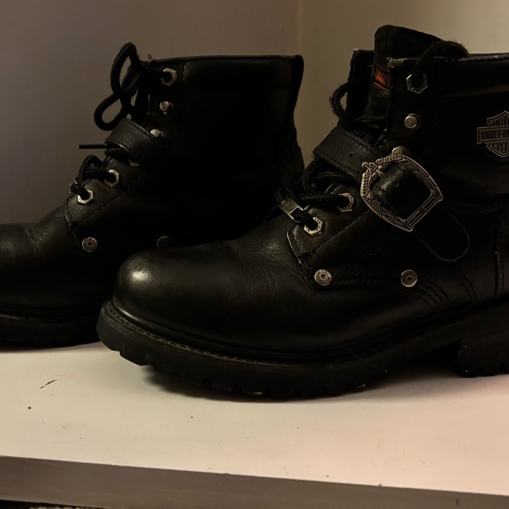 Harley-Davidson Black Leather Boots with Rugged Sole